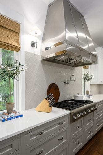 4 Lighting Trends to Brighten Up Your Kitchen | Denneen Custom Homes